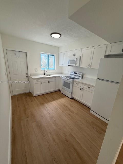 Building Photo - 1123 N 17th Ct