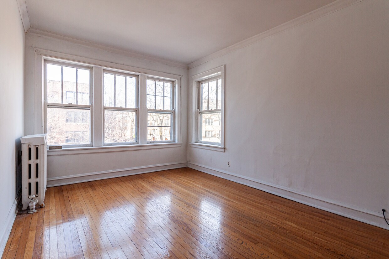 Foto principal - 5023 N Winchester Ave