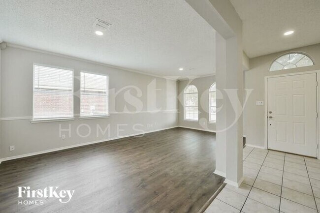 Foto del edificio - 1325 River Ridge Rd
