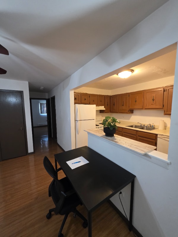 Foto del edificio - 1525 Norway Ln