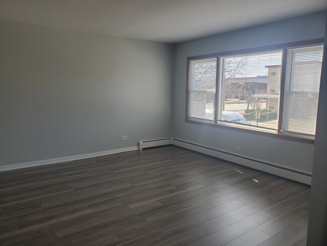 Building Photo - 504 Ida Ct