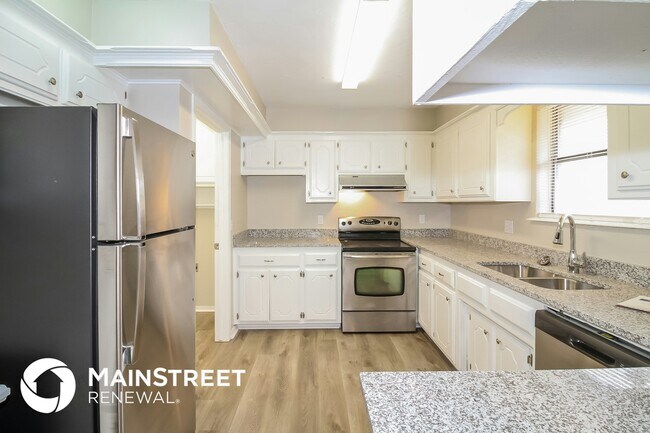 Foto del edificio - 5513 Cloverlawn Dr