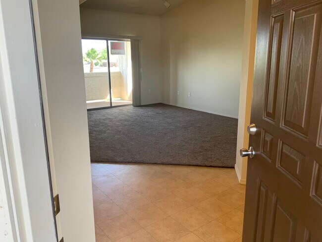 Building Photo - 2212 N Kiowa Blvd