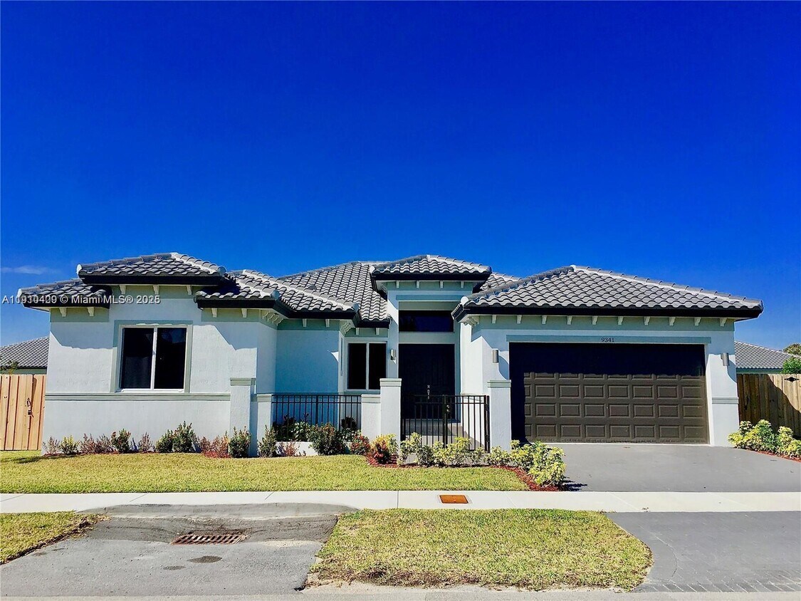 Foto principal - 9341 SW 174th St