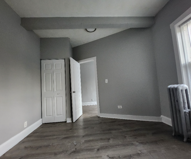 Building Photo - 6633 S Ellis Ave