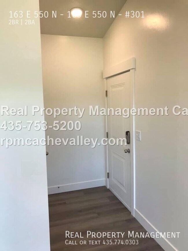 Foto del edificio - 163 E 550 N