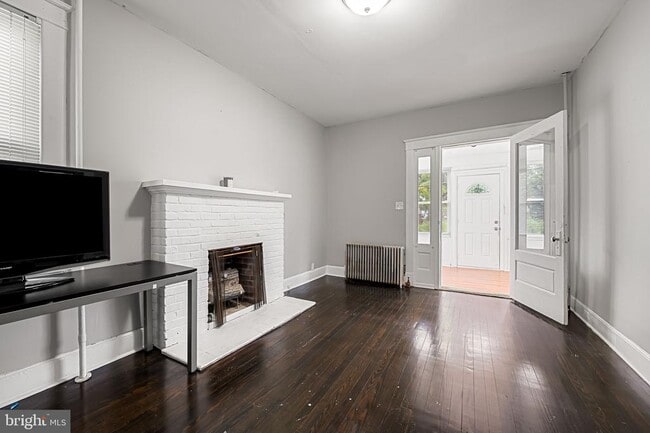Building Photo - 3727 Milford Ave