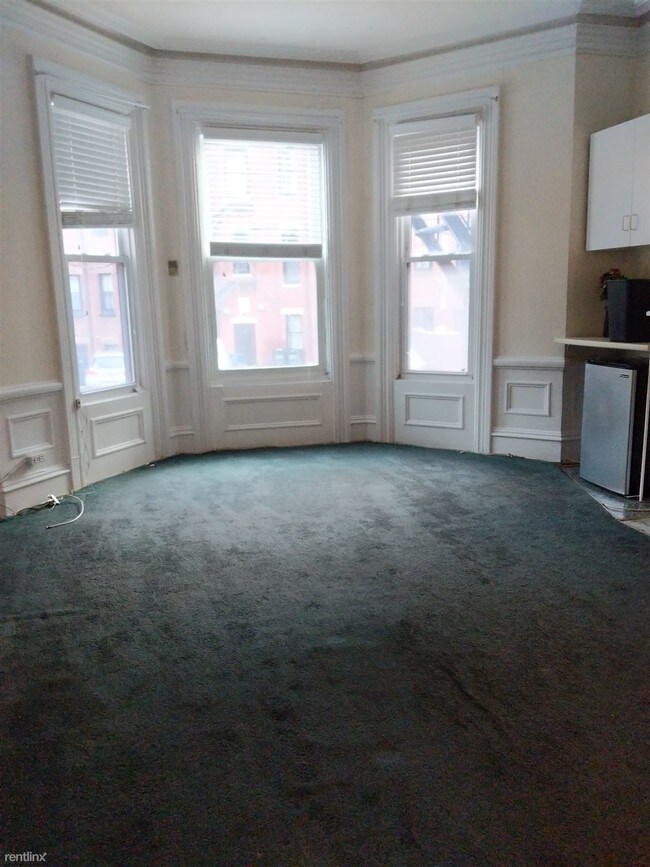 Building Photo - Studio, 1 bath  - 325 Beacon St