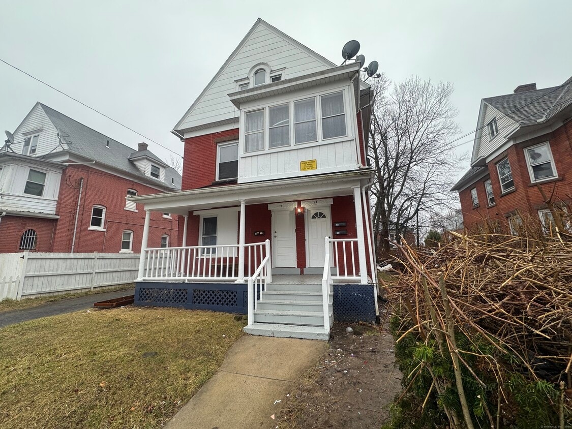 Primary Photo - 19 Roosevelt St