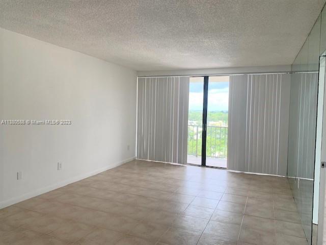 Foto del edificio - 1470 NE 123rd St