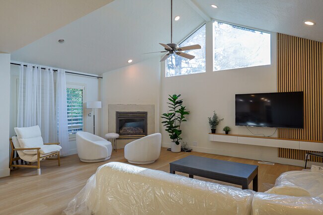Foto del edificio - 3456 E Tree Farm Ln