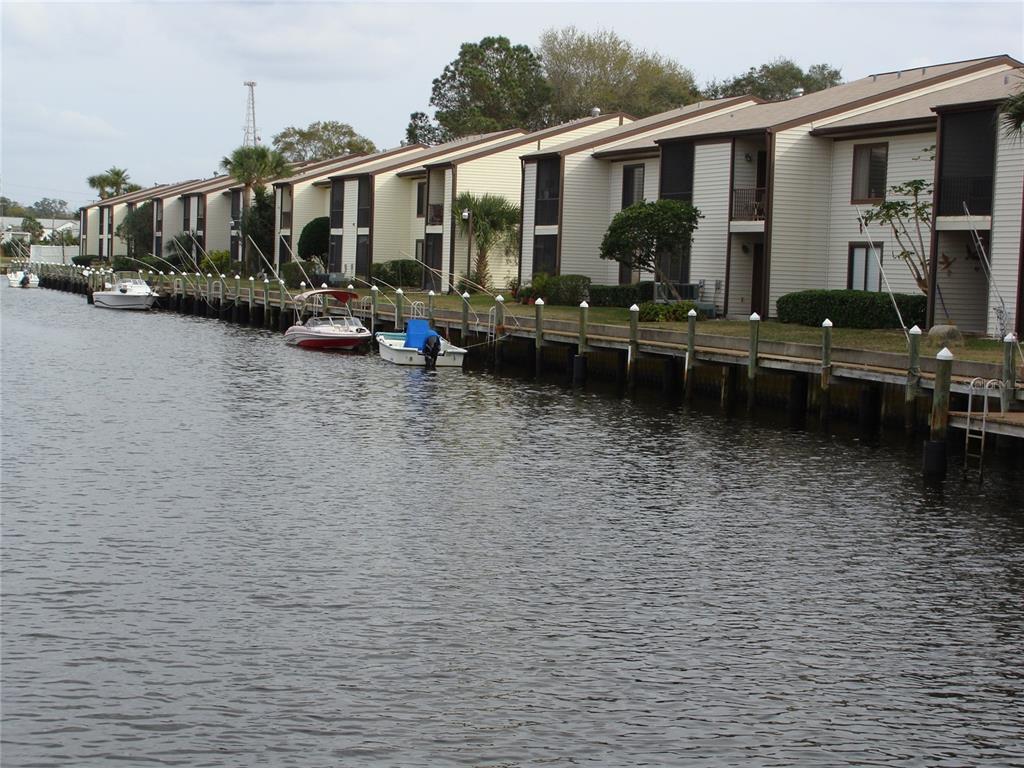 359 Moorings Cove Dr Unit 10C, Tarpon Springs, FL 34689 Condo for