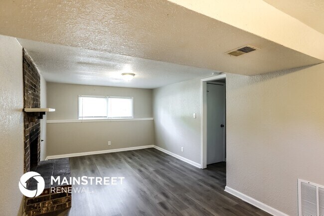 Foto del edificio - 19801 E Millhaven St