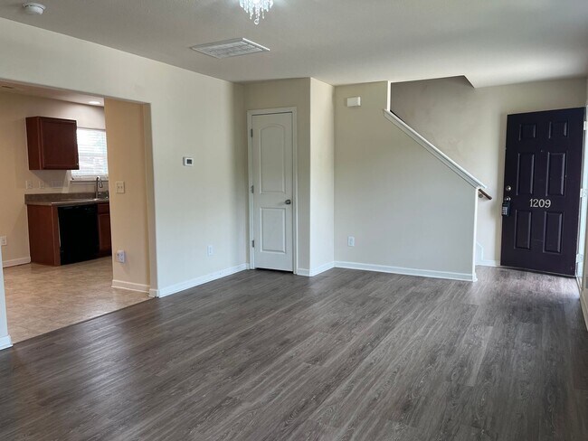 Foto del edificio - Charming Knightdale Residence, Available Now!
