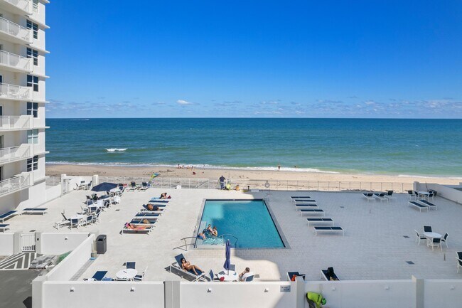 Building Photo - 4505 S Ocean Blvd