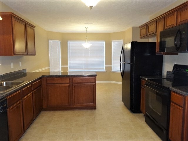 Building Photo - 4324 Pender Ct