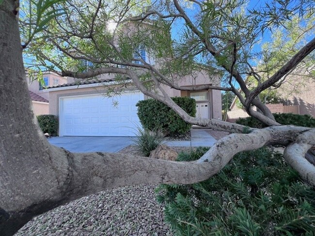 Building Photo - 4 bedroom Southwest Valley Charmer! Easy d...