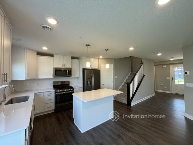 Building Photo - 1261 Upper 143rd Ct E
