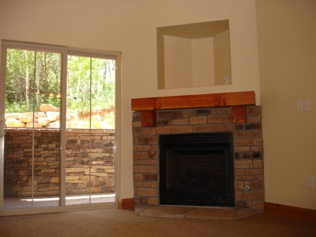 Building Photo - 5569 Oslo Ln