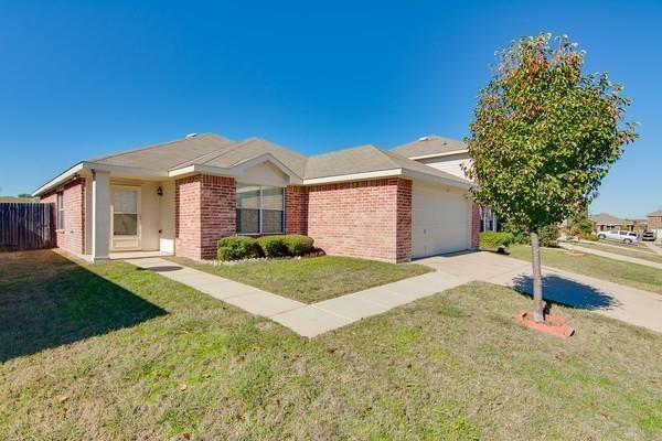 Foto del edificio - 621 Woodpecker Ln
