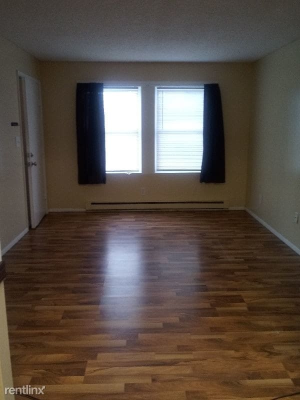 Primary Photo - 1 br, 1 bath Apartment - 4th Street