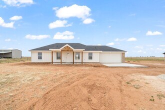 Building Photo - 109 North F M 789