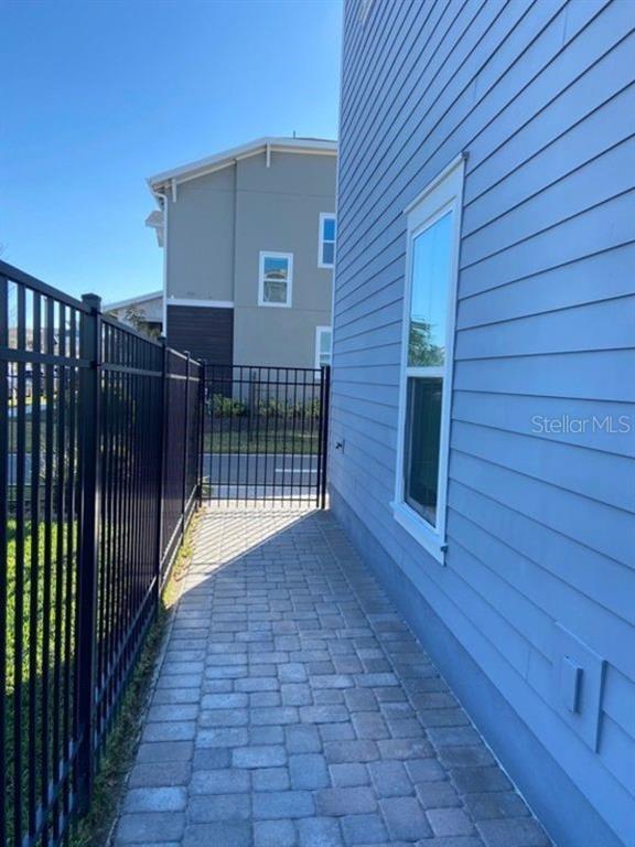 Building Photo - 8875 Sperry St