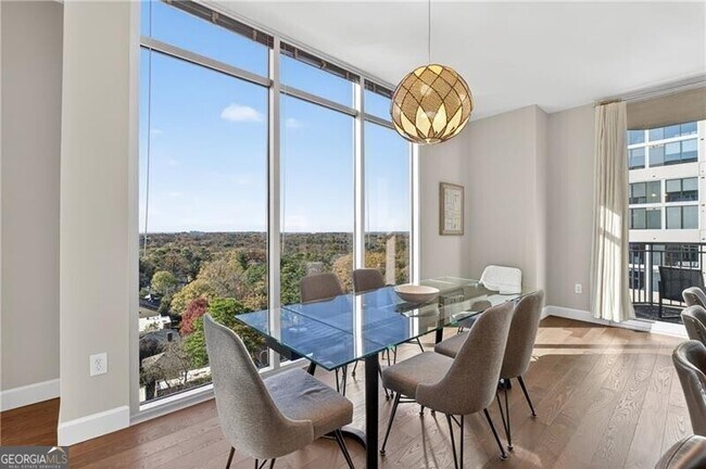 Foto del edificio - 1820 Peachtree St NW