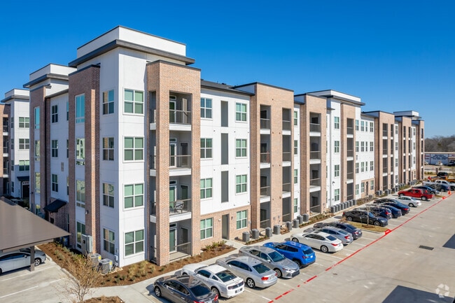 Building Photo - Bellrock La Frontera
