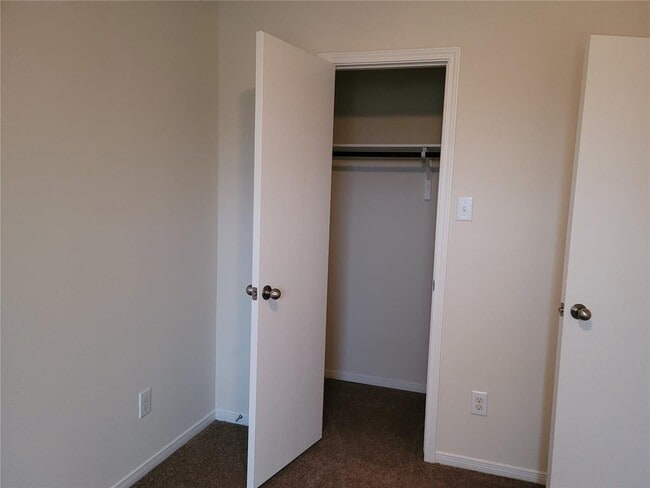 Building Photo - 9303 Ratama Creek Ln