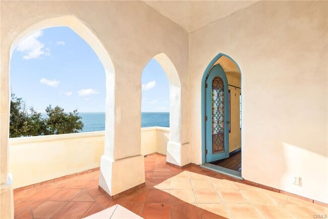 Building Photo - 17501 Castellammare Dr