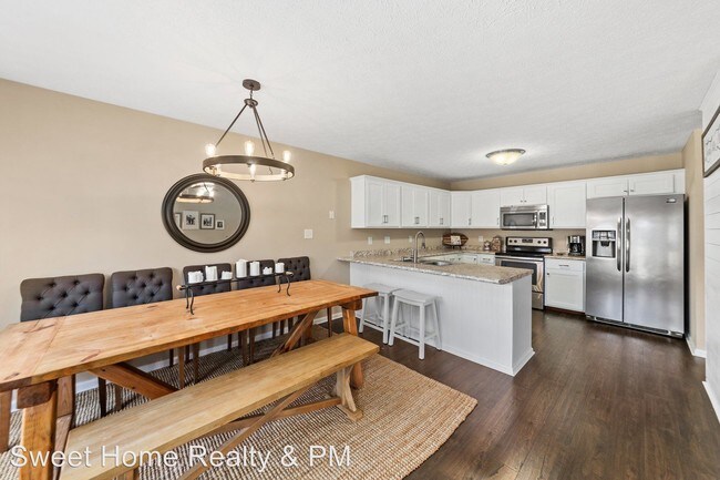 Building Photo - 3 br, 2 bath House - 1172 Viewmont Drive