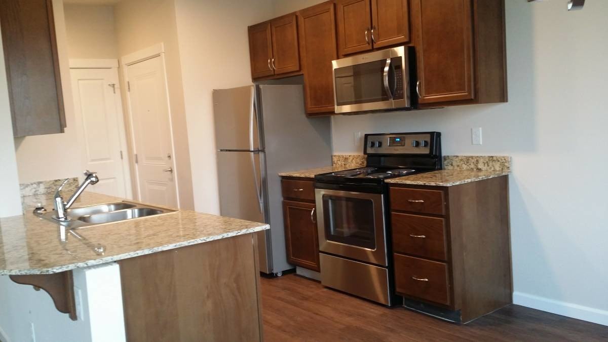 Primary Photo - 640 River Valley Dr NW