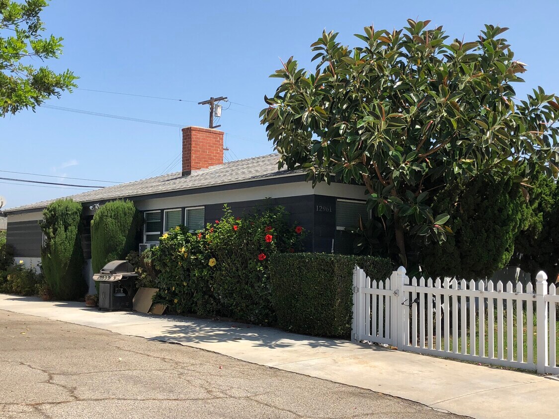 Front of duplex - 12961 Panama St
