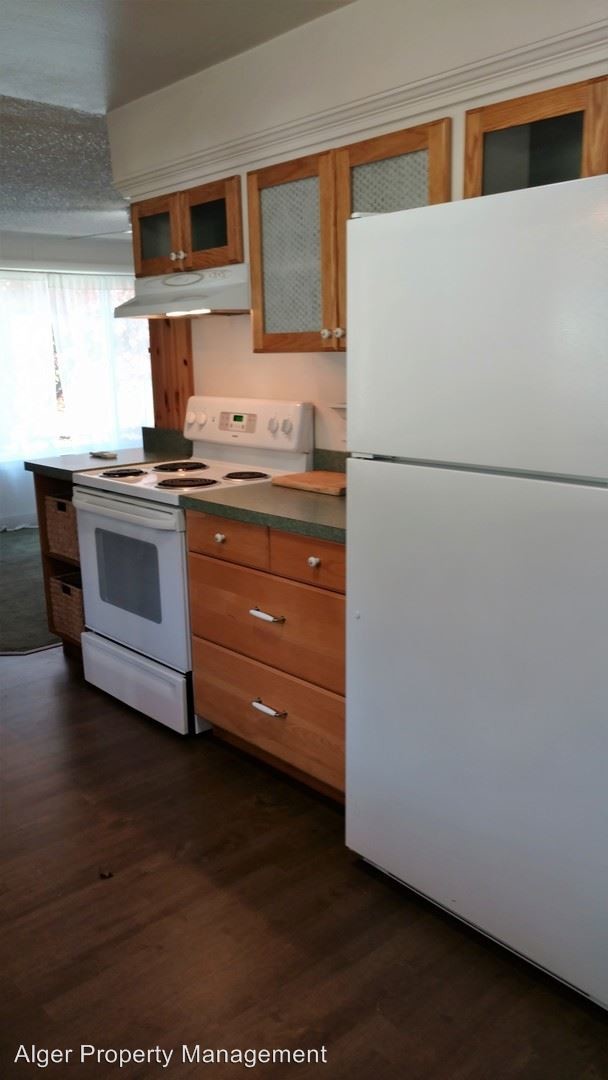 Foto del edificio - 3 br, 1 bath House - 3370 NE Melody Ln