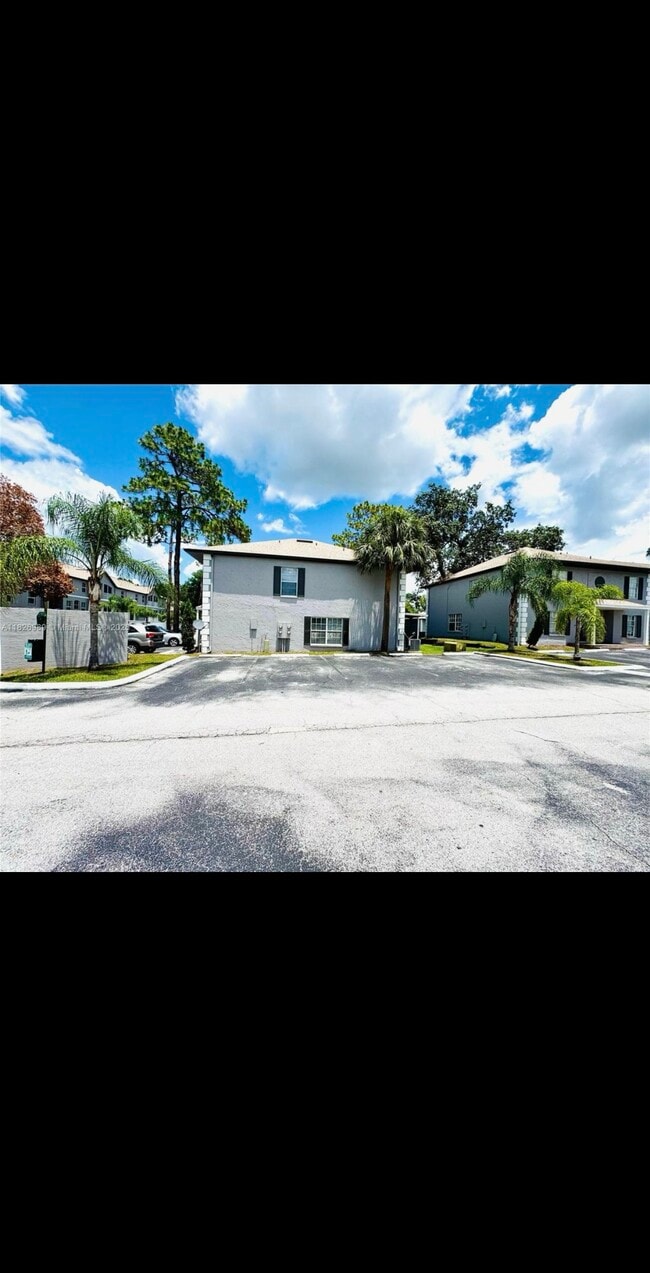 Building Photo - 5238 Sunridge Palms Dr