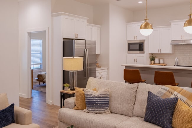Building Photo - Hatton Place Townhomes