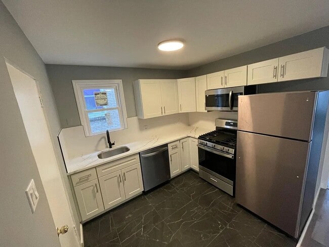 Photo - 1509 Rockland Ave Apartment