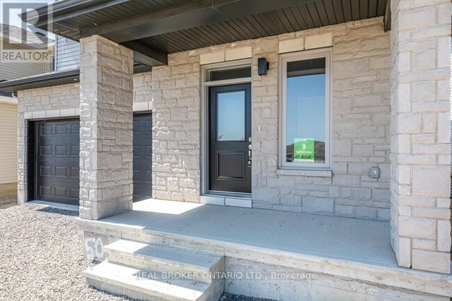 Building Photo - 9 Griffith Wy