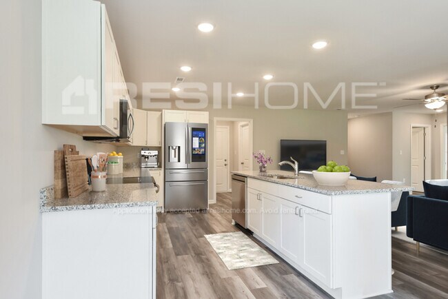 Foto del edificio - 242 Hope Ridge Dr