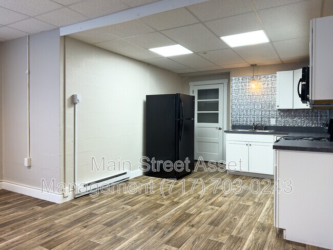 Foto del edificio - 100 S Front St