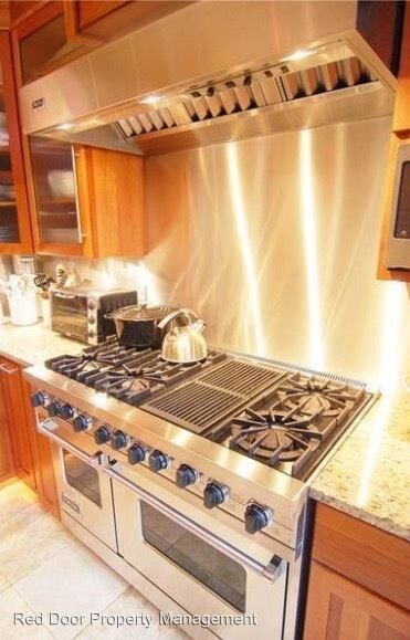 Foto del edificio - 525 E Walnut St