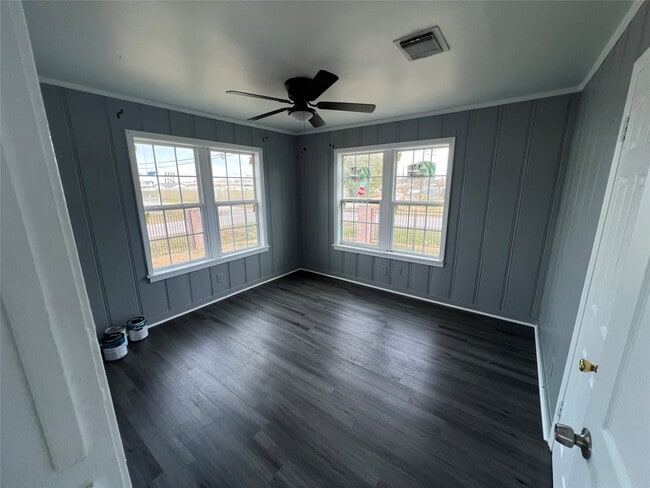 Building Photo - 3318 Topping St