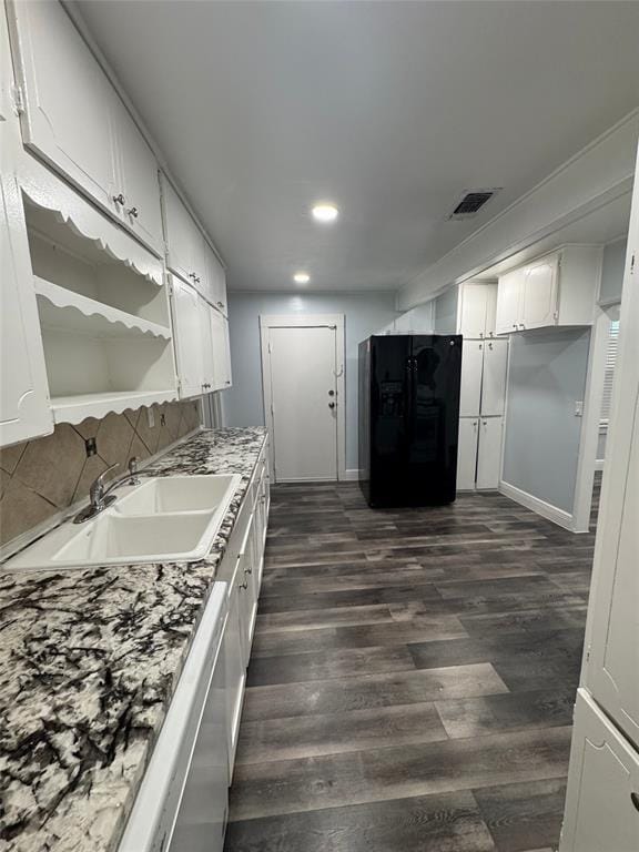 Building Photo - 1705 Holly St