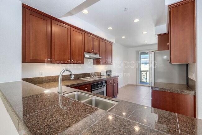 Building Photo - 8763 Tribeca Cir
