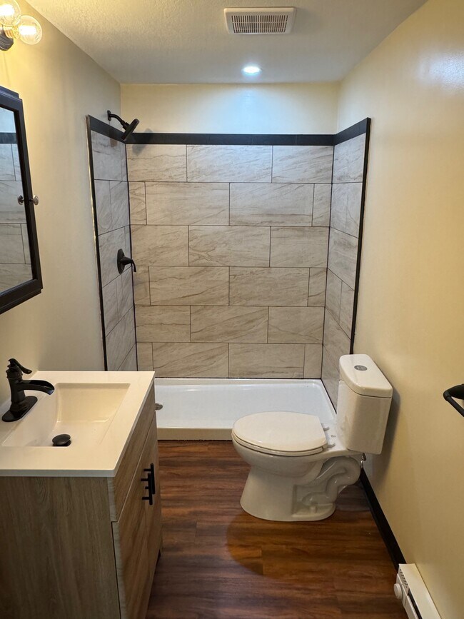 Foto del edificio - 702 Peer St