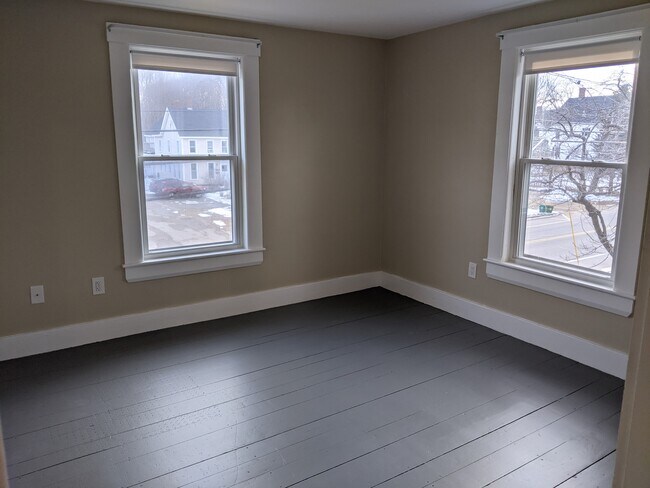 Foto del edificio - 100 Portland Ave