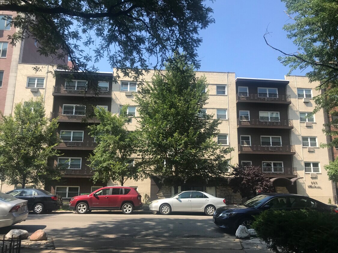 468 W Melrose St, Chicago, IL 60657 Apartments in Chicago, IL