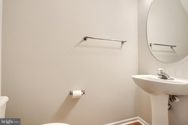 Foto del edificio - 8 Katurah Ln