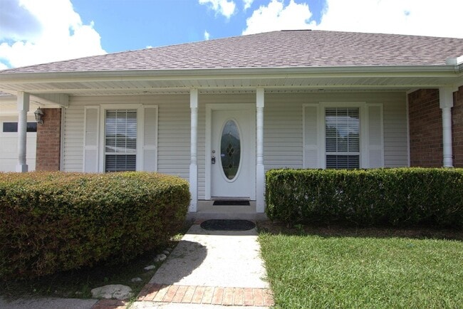 Building Photo - 8525 Sunflower Ln